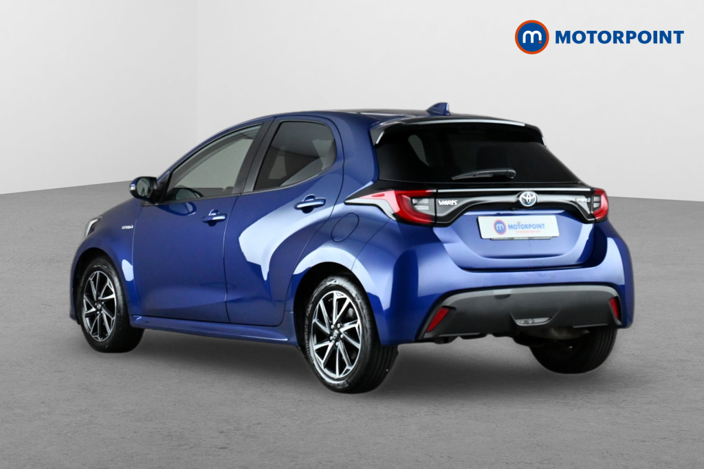 Toyota Yaris Design Automatic Petrol-Electric Hybrid Hatchback - Stock Number (1643296) - Passenger side rear corner