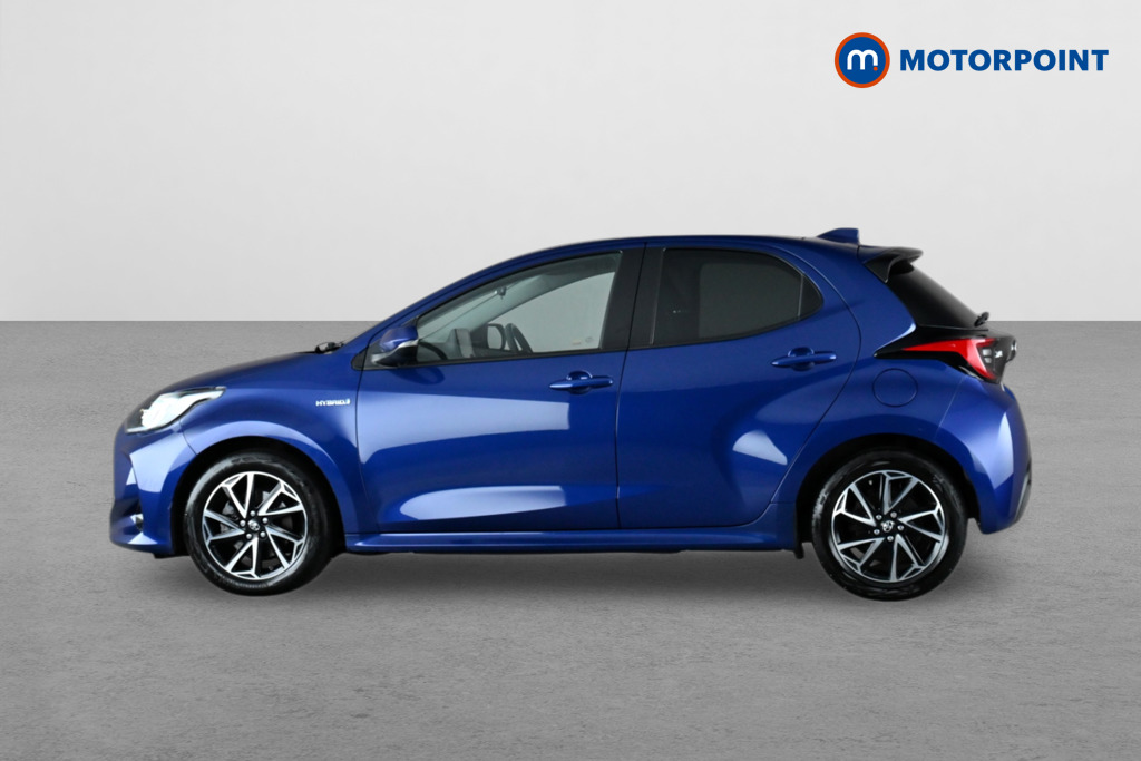 Toyota Yaris Design Automatic Petrol-Electric Hybrid Hatchback - Stock Number (1643296) - Passenger side