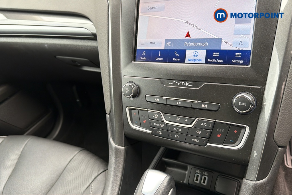 Ford Mondeo Titanium Edition Automatic Petrol-Electric Hybrid Saloon - Stock Number (1643558) - 12th supplementary image