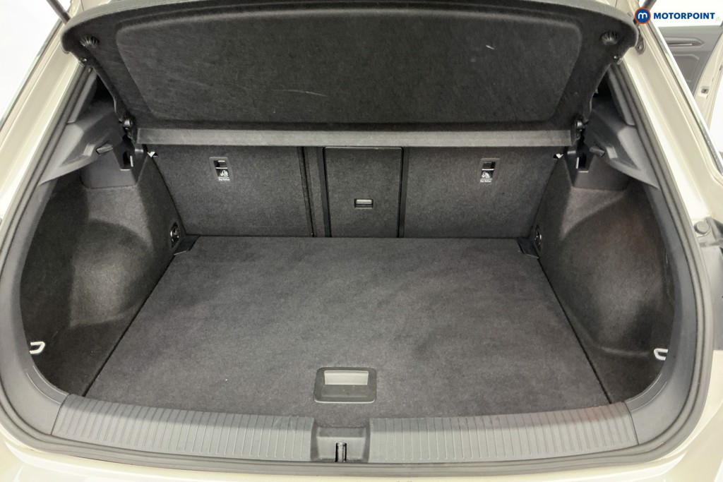 Volkswagen T-Roc R-Line Manual Petrol SUV - Stock Number (1643583) - 3rd supplementary image