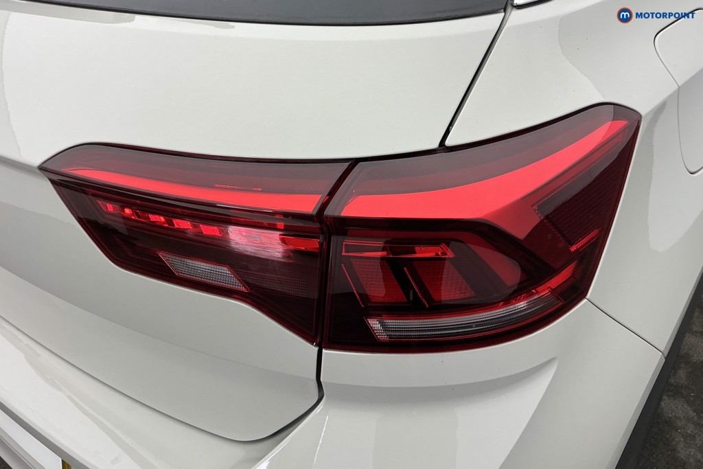 Volkswagen T-Roc R-Line Manual Petrol SUV - Stock Number (1643583) - 32nd supplementary image
