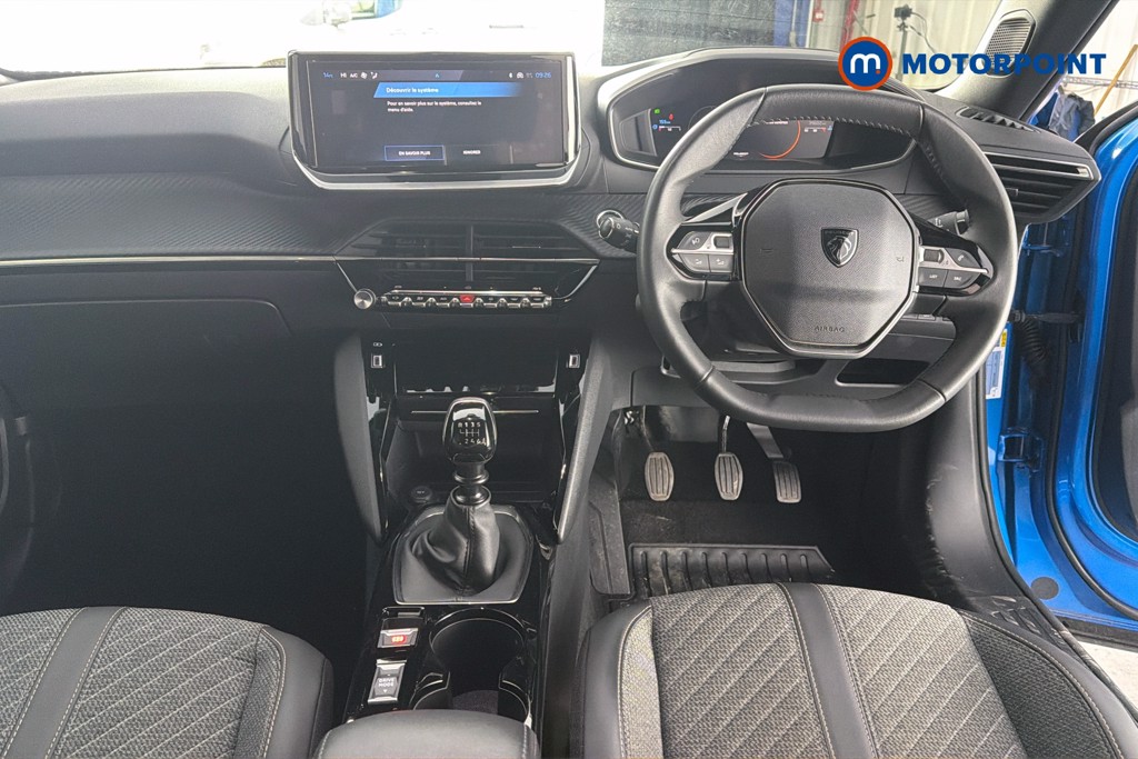 Peugeot 2008 Allure Manual Petrol SUV - Stock Number (1643586) - 1st supplementary image