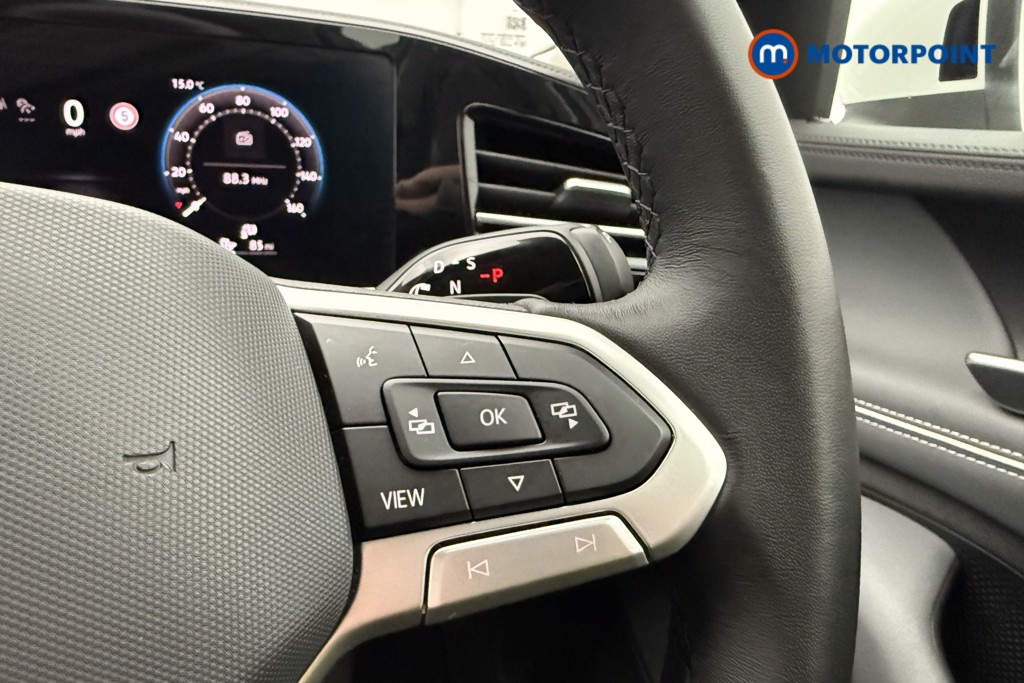 Volkswagen Passat Life Automatic Petrol Plug-In Hybrid Estate - Stock Number (1643782) - 8th supplementary image