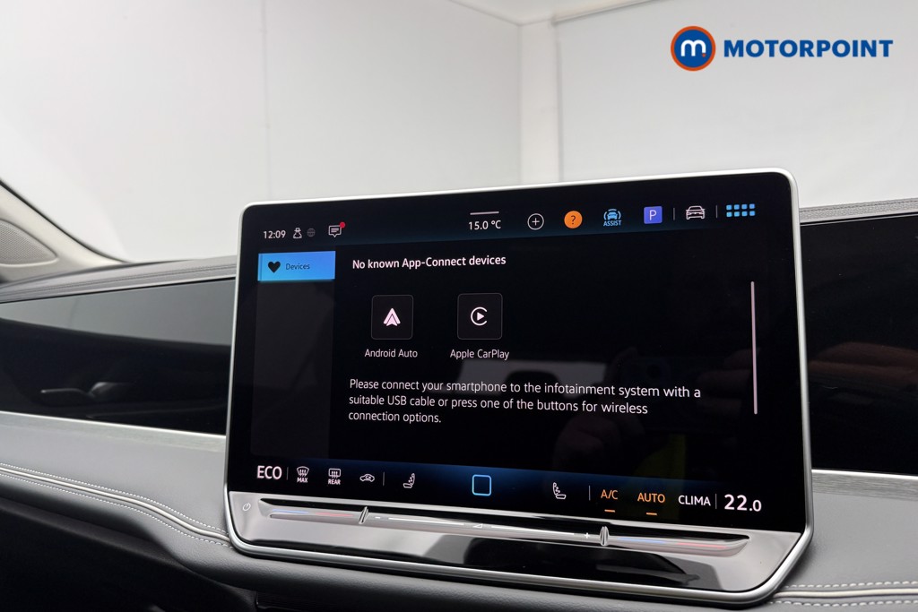 Volkswagen Passat Life Automatic Petrol Plug-In Hybrid Estate - Stock Number (1643782) - 13th supplementary image