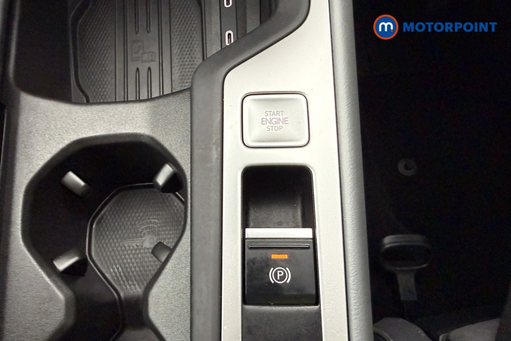Volkswagen Passat Life Automatic Petrol Plug-In Hybrid Estate - Stock Number (1643782) - 16th supplementary image