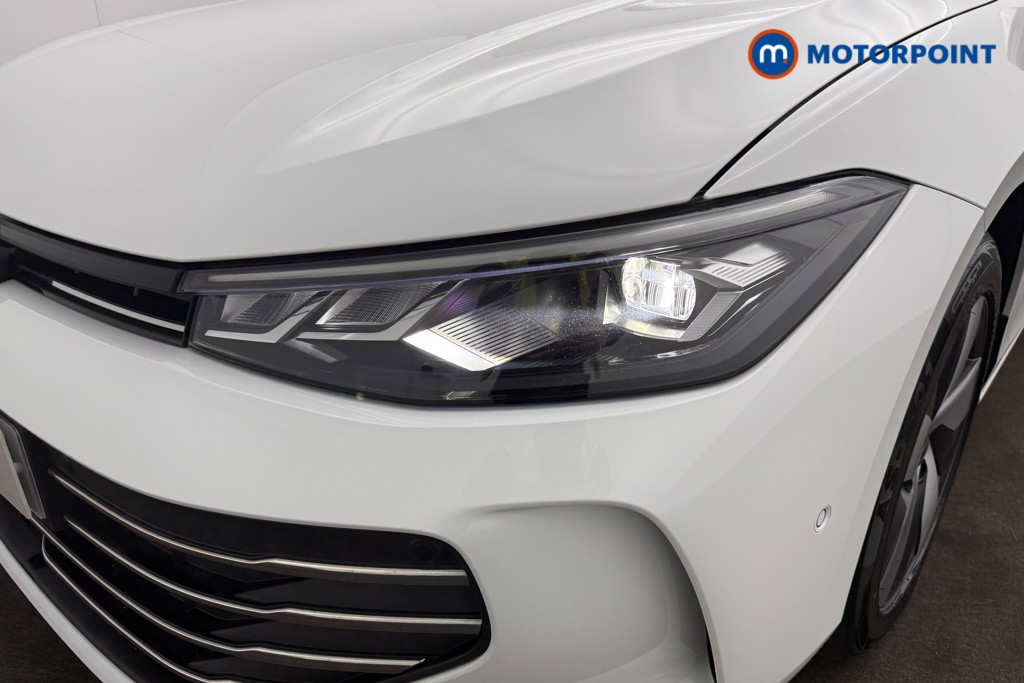 Volkswagen Passat Life Automatic Petrol Plug-In Hybrid Estate - Stock Number (1643782) - 23rd supplementary image