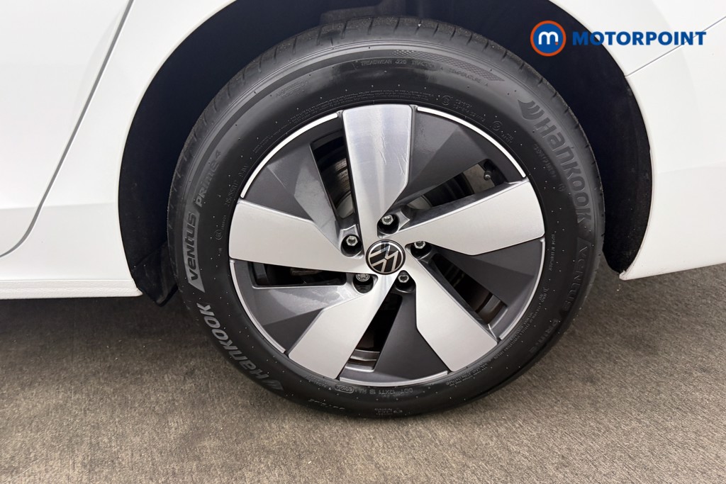 Volkswagen Passat Life Automatic Petrol Plug-In Hybrid Estate - Stock Number (1643782) - 26th supplementary image