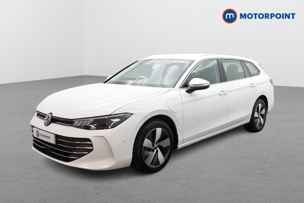 Volkswagen Passat Life Automatic Petrol Plug-In Hybrid Estate - Stock Number (1643782) - Passenger side front corner