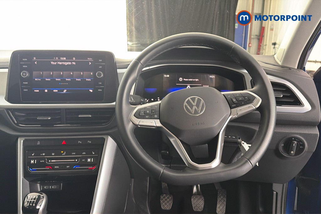 Volkswagen T-Roc Life Manual Petrol SUV - Stock Number (1643960) - 2nd supplementary image