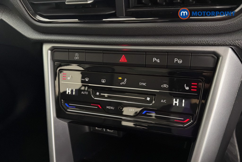 Volkswagen T-Roc Life Manual Petrol SUV - Stock Number (1643960) - 12th supplementary image