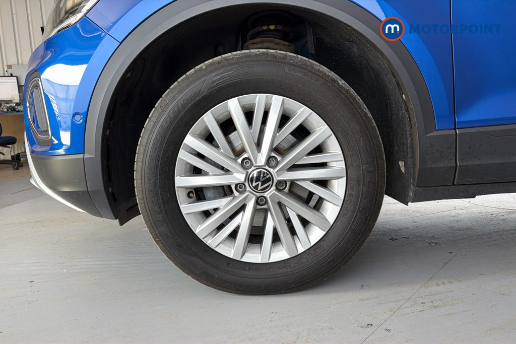 Volkswagen T-Roc Life Manual Petrol SUV - Stock Number (1643960) - 47th supplementary image