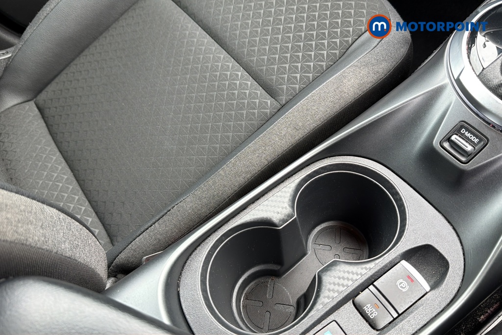 Nissan Juke N-Connecta Automatic Petrol-Electric Hybrid SUV - Stock Number (1644129) - 16th supplementary image
