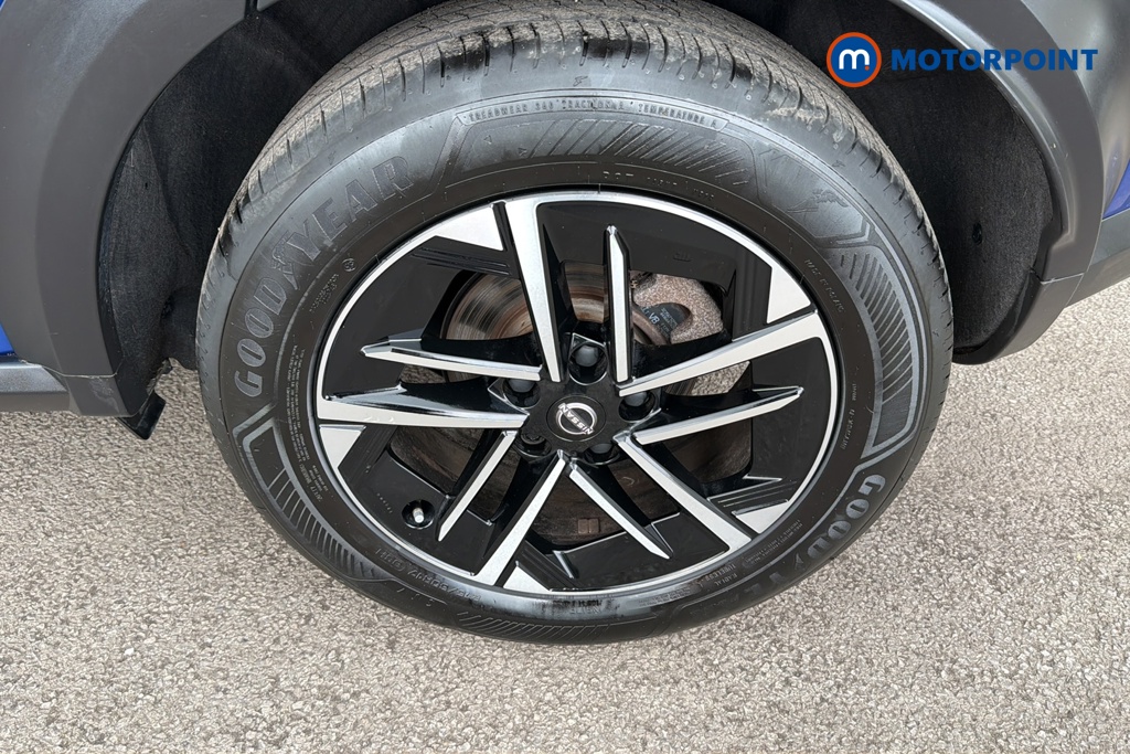 Nissan Juke N-Connecta Automatic Petrol-Electric Hybrid SUV - Stock Number (1644129) - 45th supplementary image