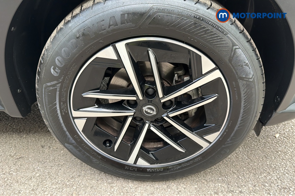 Nissan Juke N-Connecta Automatic Petrol-Electric Hybrid SUV - Stock Number (1644129) - 47th supplementary image