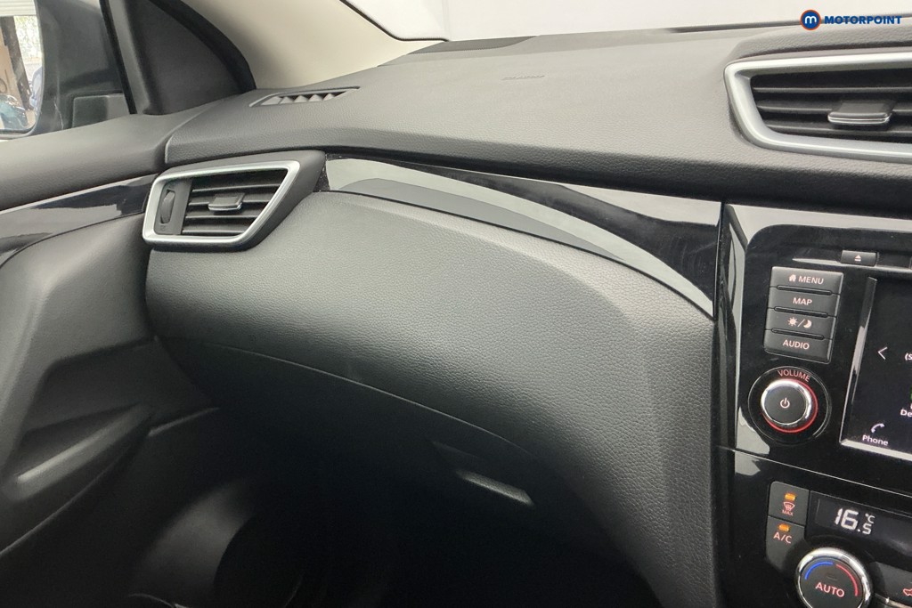 Nissan Qashqai Acenta Premium Manual Petrol SUV - Stock Number (1644205) - 17th supplementary image