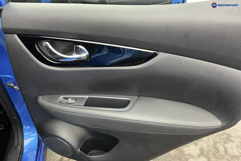 Nissan Qashqai Acenta Premium Manual Petrol SUV - Stock Number (1644205) - 25th supplementary image