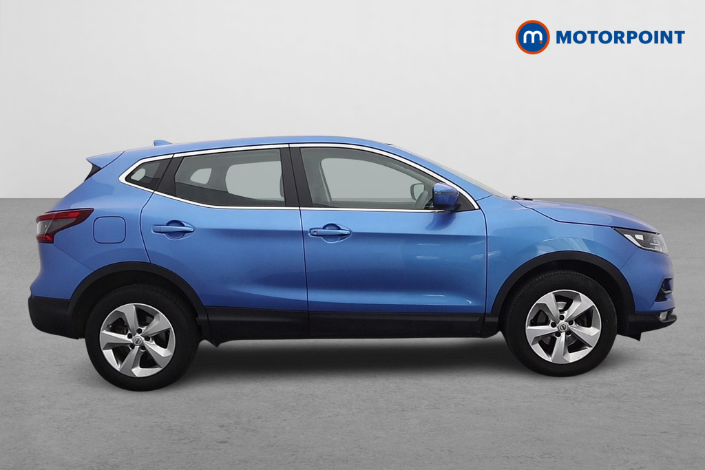 Nissan Qashqai Acenta Premium Manual Petrol SUV - Stock Number (1644205) - Drivers side