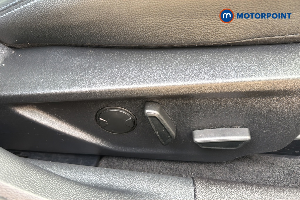 Ford Focus Active X Manual Petrol Hatchback - Stock Number (1644209) - 23rd supplementary image