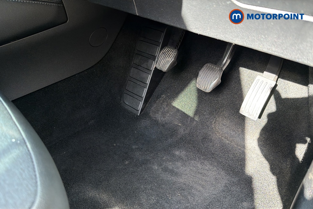 Ford Focus Active X Manual Petrol Hatchback - Stock Number (1644209) - 24th supplementary image
