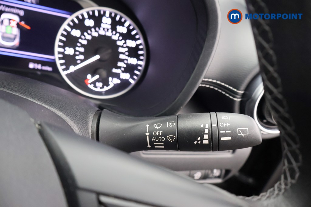 Nissan Juke N-Connecta Manual Petrol SUV - Stock Number (1644261) - 6th supplementary image