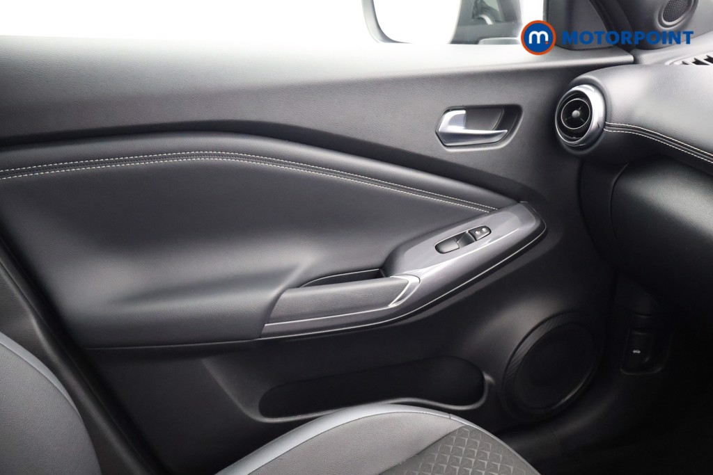 Nissan Juke N-Connecta Manual Petrol SUV - Stock Number (1644261) - 10th supplementary image