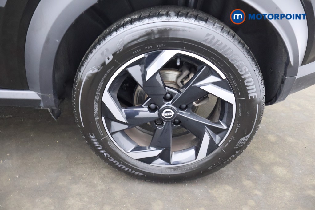 Nissan Juke N-Connecta Manual Petrol SUV - Stock Number (1644261) - 23rd supplementary image