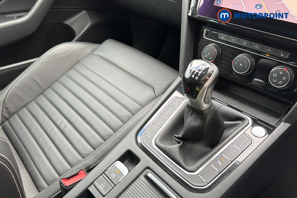 Volkswagen Passat SEL Manual Petrol Estate - Stock Number (1644412) - 15th supplementary image