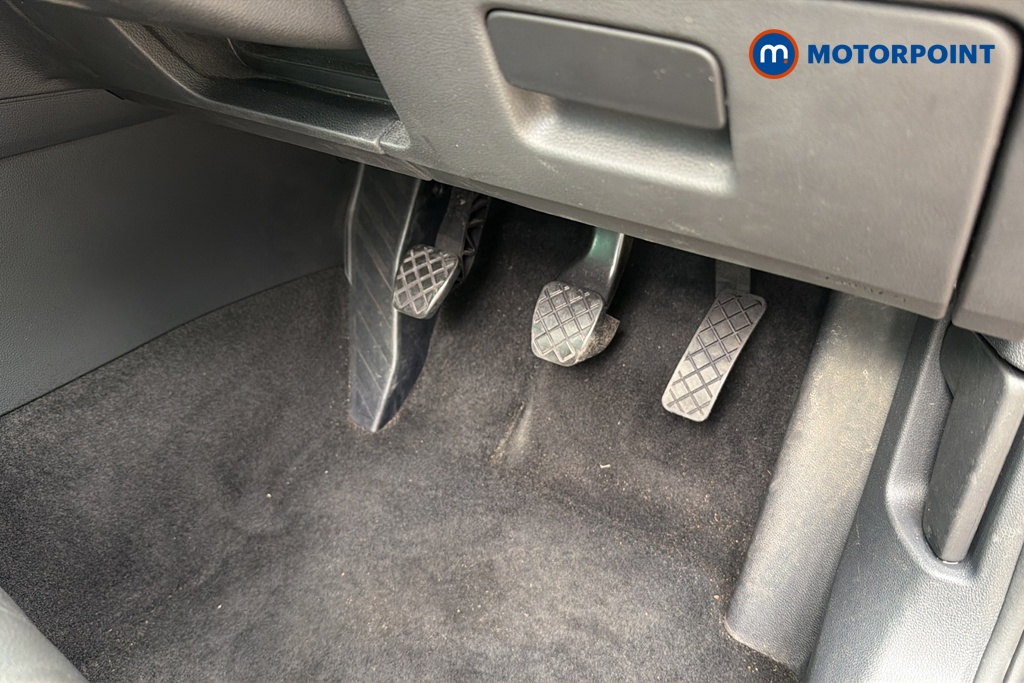 Volkswagen Passat SEL Manual Petrol Estate - Stock Number (1644412) - 24th supplementary image