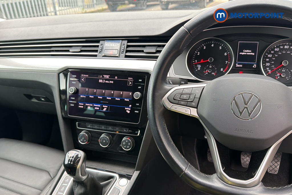 Volkswagen Passat SEL Manual Petrol Estate - Stock Number (1644412) - 1st supplementary image
