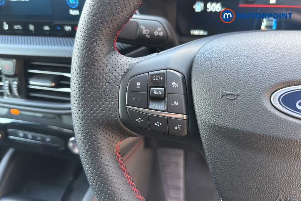 Ford Kuga St-Line Automatic Petrol-Electric Hybrid SUV - Stock Number (1644503) - 4th supplementary image