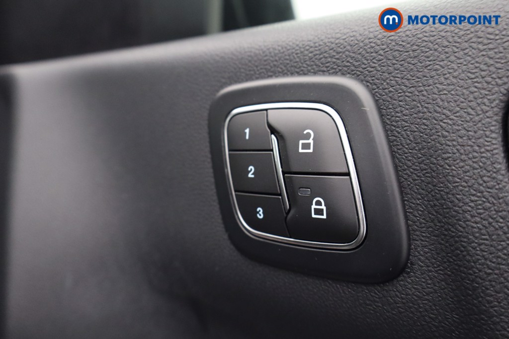 Ford Kuga St-Line Automatic Petrol-Electric Hybrid SUV - Stock Number (1644517) - 4th supplementary image