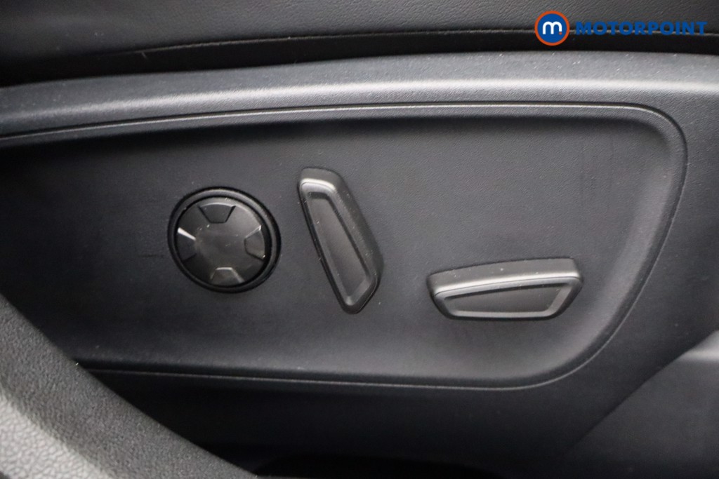 Ford Kuga St-Line Automatic Petrol-Electric Hybrid SUV - Stock Number (1644517) - 5th supplementary image