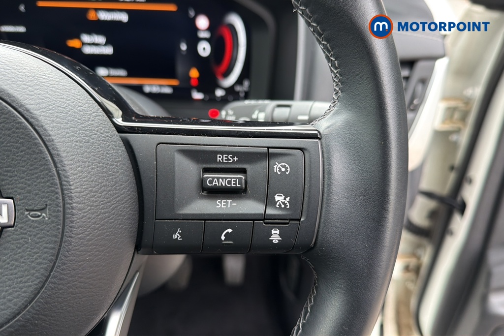 Nissan Qashqai N-Connecta Manual Petrol SUV - Stock Number (1645208) - 3rd supplementary image