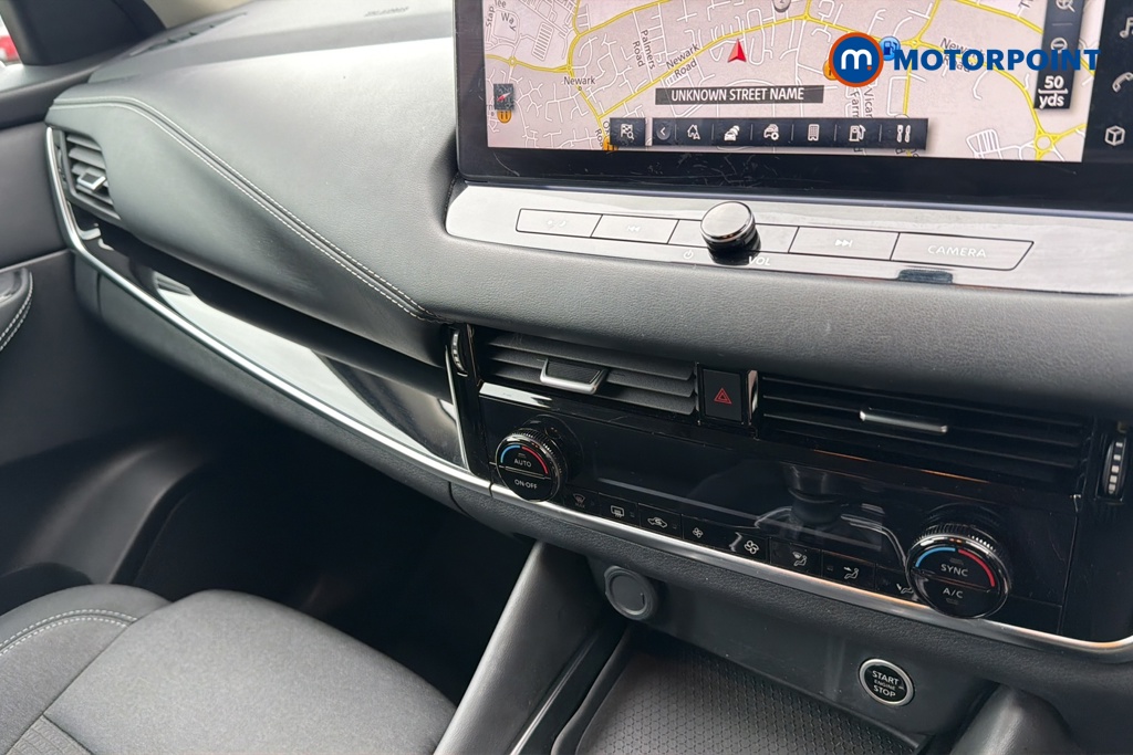 Nissan Qashqai N-Connecta Manual Petrol SUV - Stock Number (1645208) - 12th supplementary image