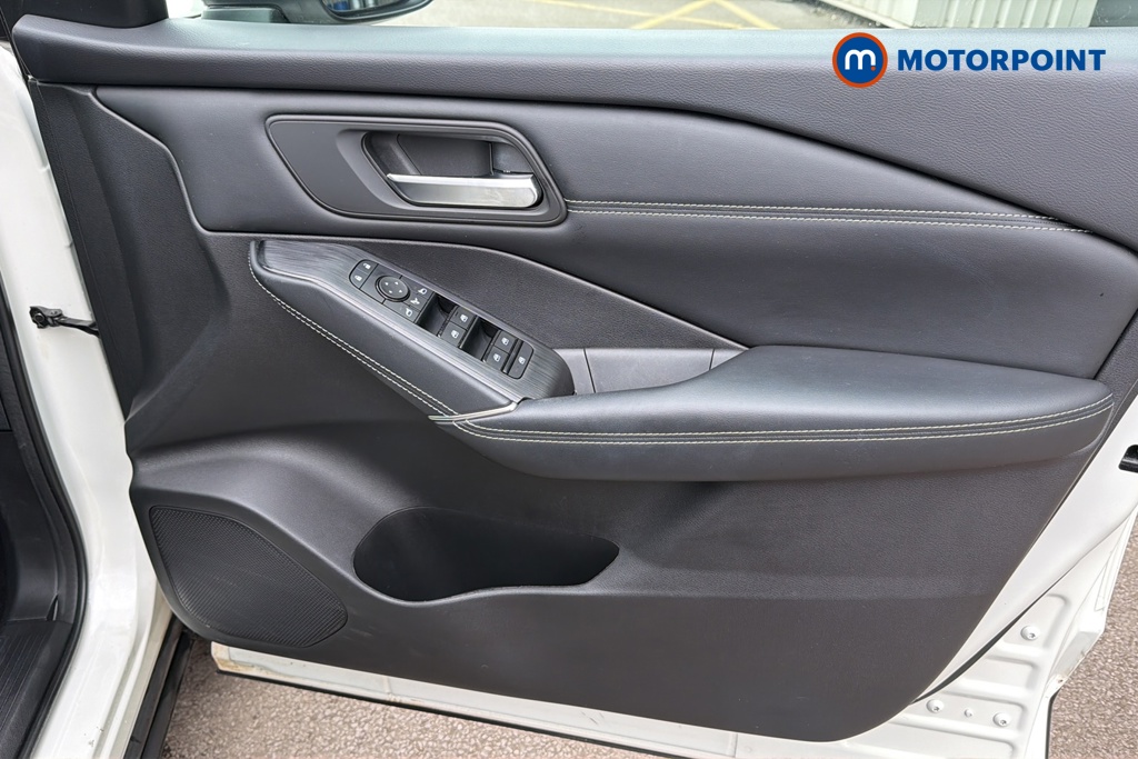 Nissan Qashqai N-Connecta Manual Petrol SUV - Stock Number (1645208) - 18th supplementary image