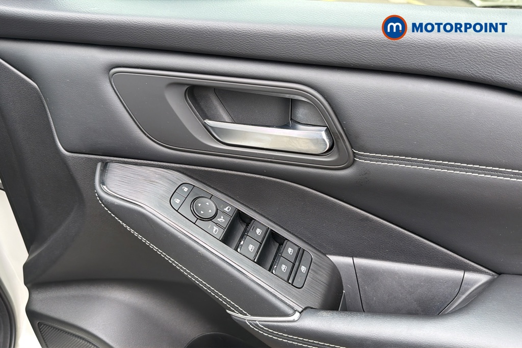 Nissan Qashqai N-Connecta Manual Petrol SUV - Stock Number (1645208) - 19th supplementary image