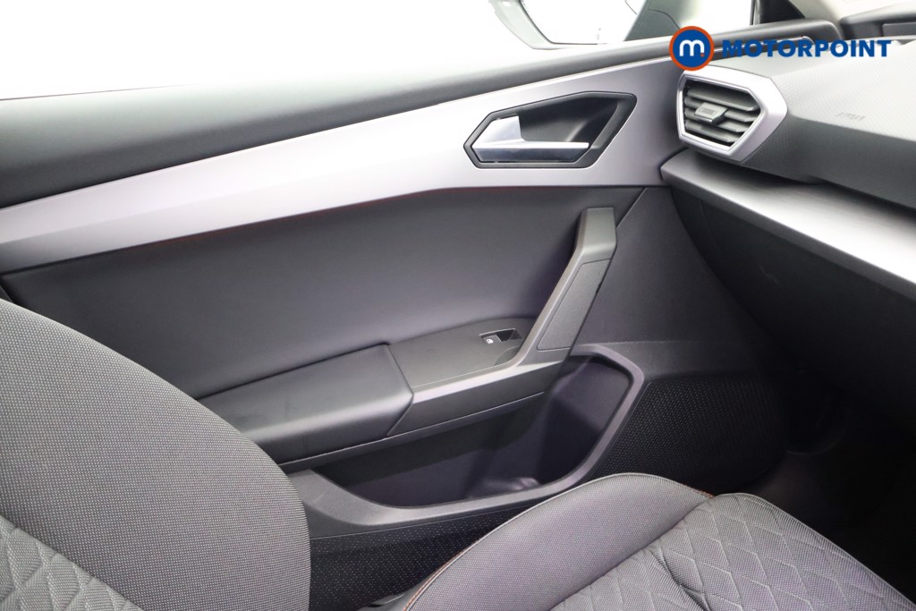 Seat Leon FR Manual Petrol Hatchback - Stock Number (1645234) - 10th supplementary image