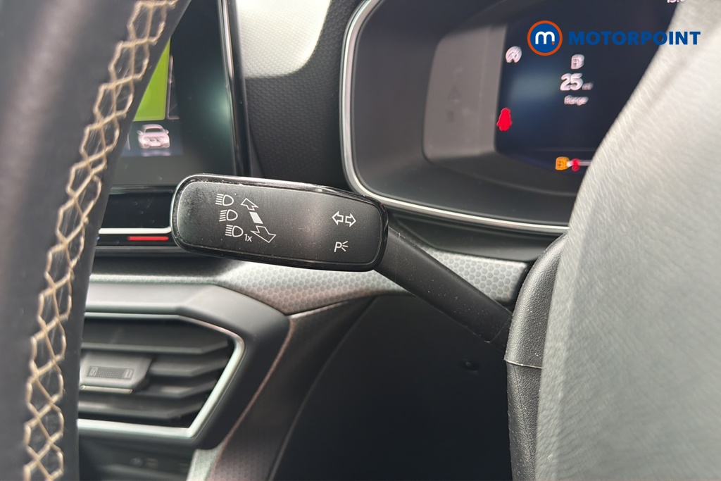 Seat Leon Se Dynamic Manual Petrol Hatchback - Stock Number (1645240) - 5th supplementary image