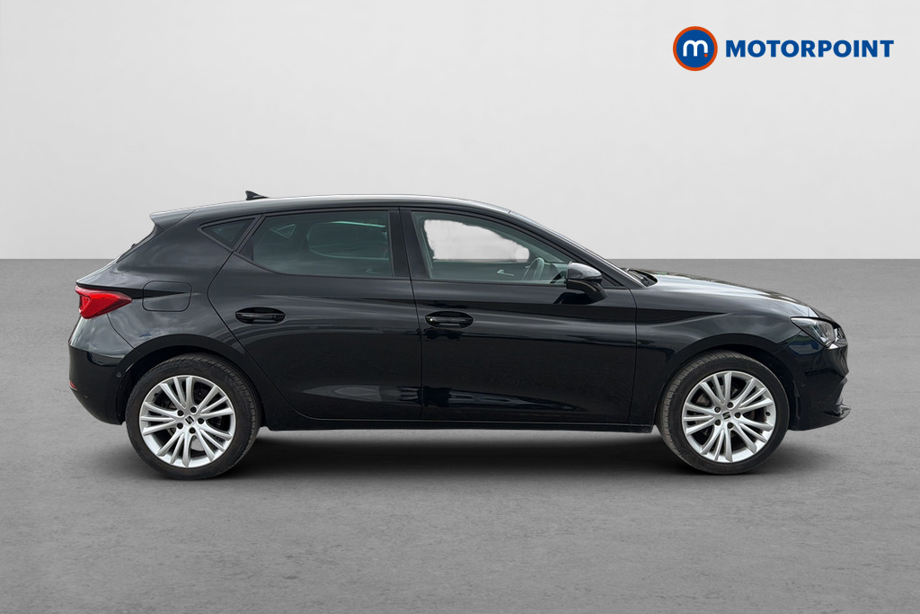 Seat Leon Se Dynamic Manual Petrol Hatchback - Stock Number (1645240) - Passenger side