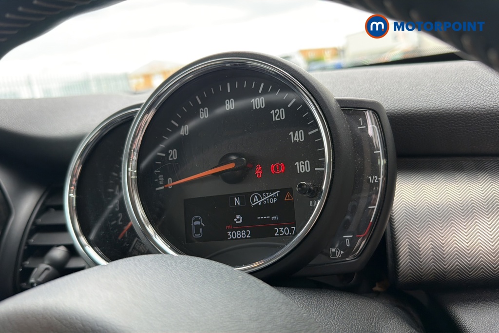 Mini Hatchback Cooper Exclusive Manual Petrol Hatchback - Stock Number (1645652) - 7th supplementary image