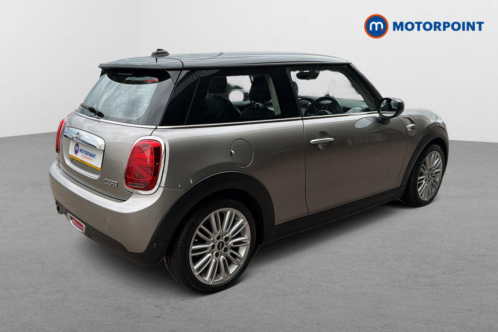 Mini Hatchback Cooper Exclusive Manual Petrol Hatchback - Stock Number (1645652) - Passenger side rear corner
