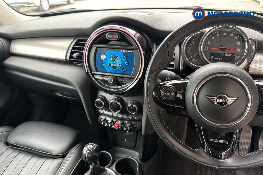 Mini Hatchback Cooper Exclusive Manual Petrol Hatchback - Stock Number (1645652) - 1st supplementary image