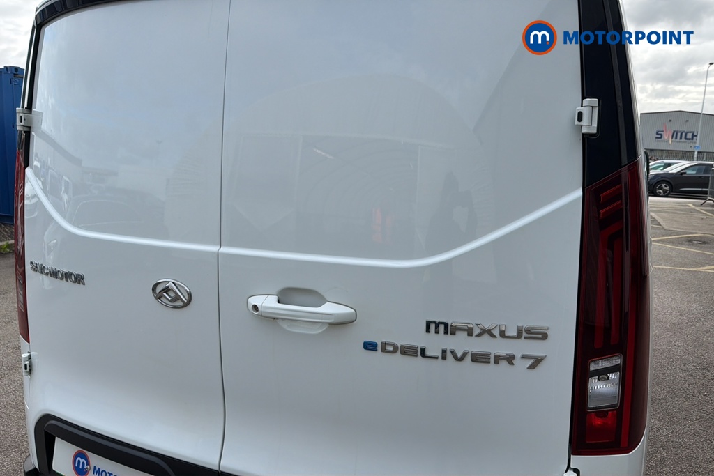 Maxus Deliver 7 150Kw H1 Van 77Kwh Auto Automatic Electric Panel Van - Stock Number (1645668) - 36th supplementary image