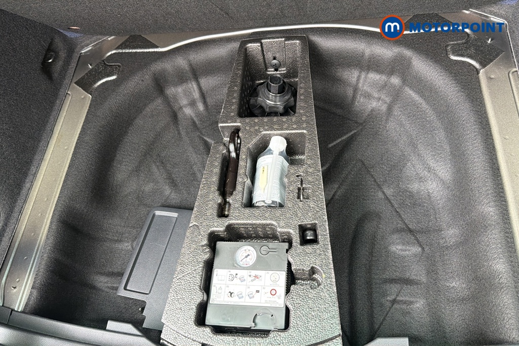 Skoda Karoq Se L Automatic Petrol SUV - Stock Number (1645686) - 33rd supplementary image