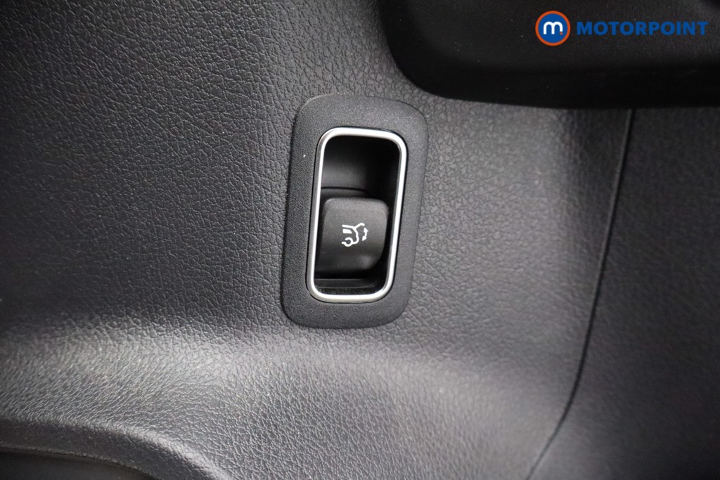 Mercedes-Benz EQA Amg Line Automatic Electric SUV - Stock Number (1645688) - 5th supplementary image