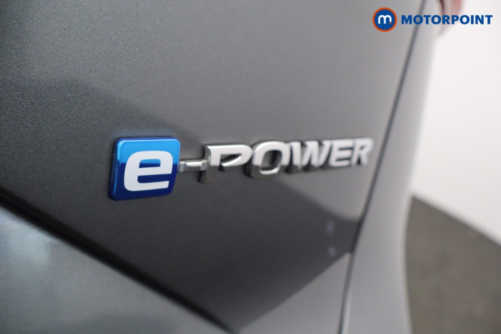 Nissan Qashqai N-Connecta Automatic Petrol-Electric Hybrid SUV - Stock Number (1645705) - 24th supplementary image