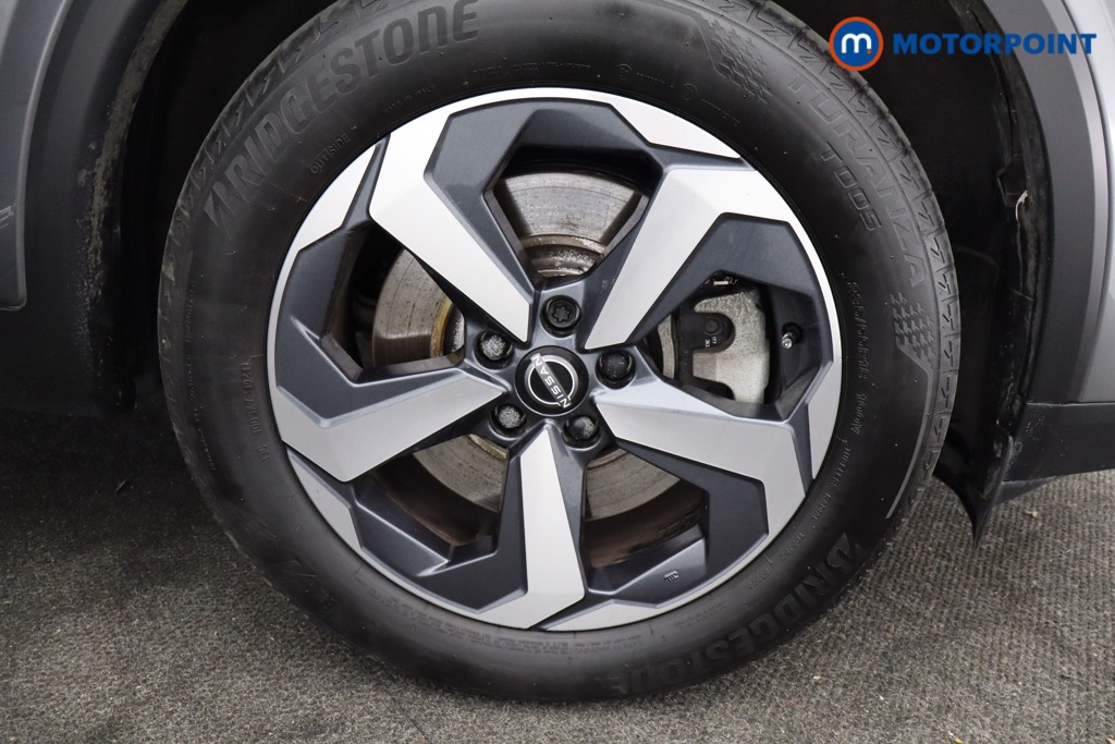 Nissan Qashqai N-Connecta Automatic Petrol-Electric Hybrid SUV - Stock Number (1645705) - 31st supplementary image