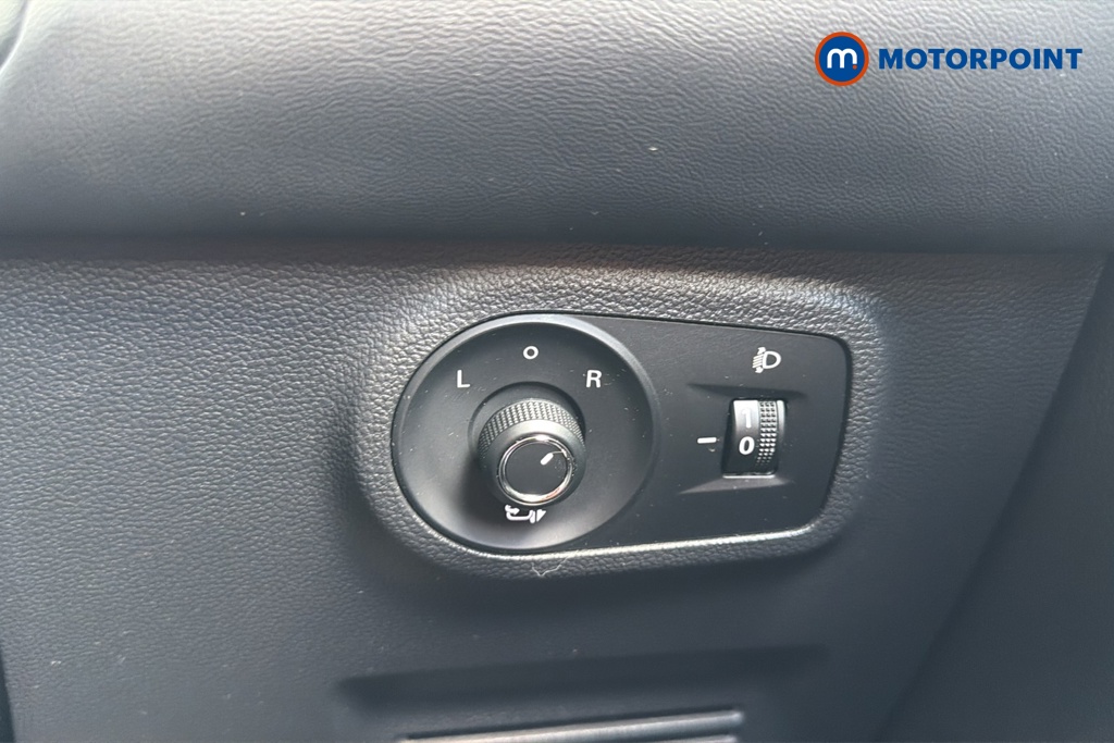 Mg Motor Uk ZS Exclusive Manual Petrol SUV - Stock Number (1645827) - 11th supplementary image