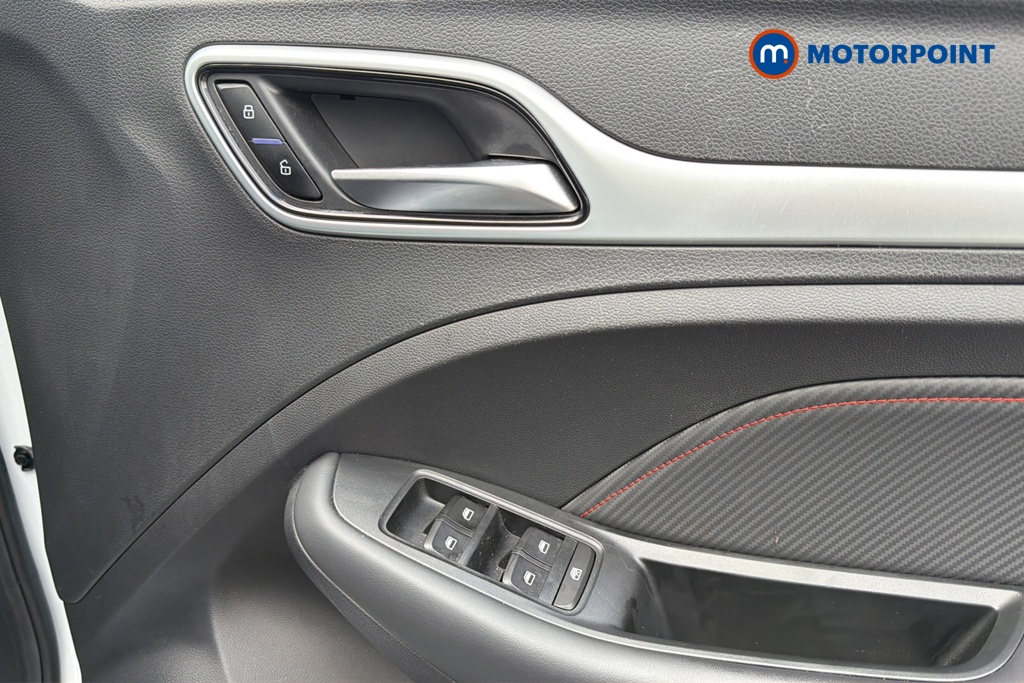 Mg Motor Uk ZS Exclusive Manual Petrol SUV - Stock Number (1645827) - 19th supplementary image