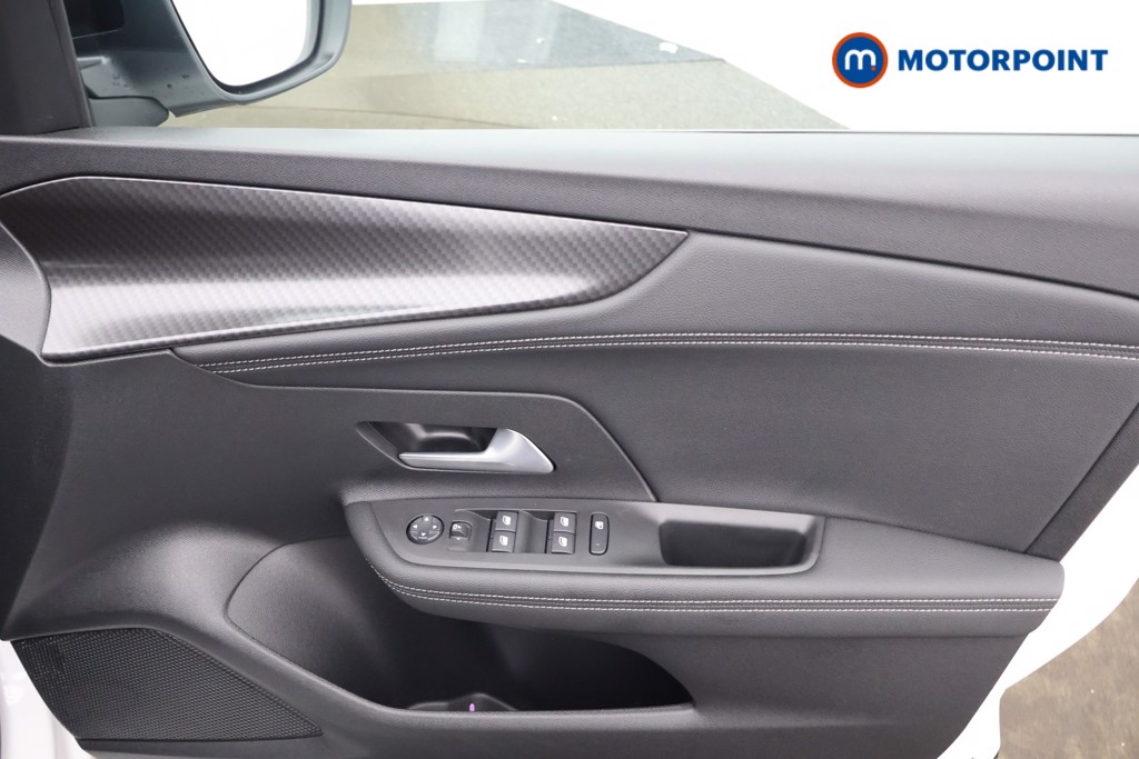 Vauxhall Mokka Ultimate Automatic Electric SUV - Stock Number (1646003) - 11th supplementary image